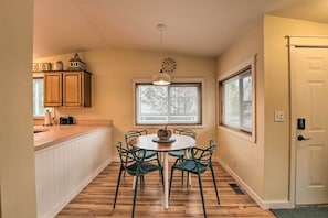 Dining Area | Dishware & Flatware