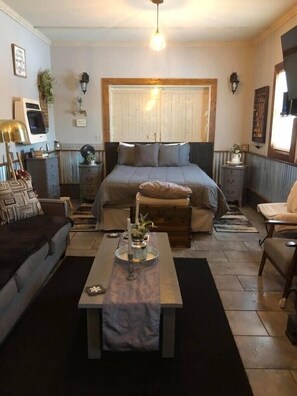 Living room / Bedroom