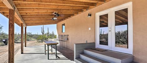 Marana Vacation Rental | 2BR | 1BA | 864 Sq Ft | 3 Stairs Required to Access