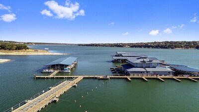 New Lake Travis Home on Golf Course w/Golf Cart