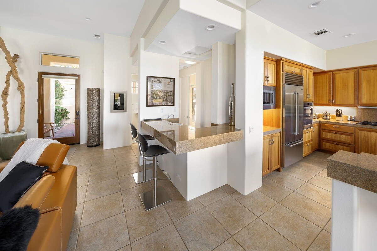 Mini Estate in Exclusive Rancho Mirage