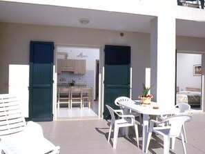 Propriété, Bâtiment, Pièce, Maison, Meubles, Design Intérieur, Porte, Immobilier, Appartement, Domicile