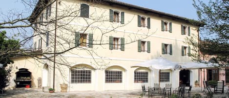 Casa, Proprietà, Casa, Costruzione, Zona Residenziale, Architettura, Immobiliare, Tetto, Estate, Facciata