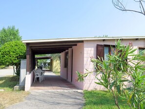 Propriété, Maison, Bâtiment, Immobilier, Architecture, Domicile, Herbe, Arbre, Façade, Toit