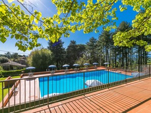 Water, Plant, Property, Sky, Swimming Pool, Nature, Azure, Shade, Tree, Outdoor Furniture