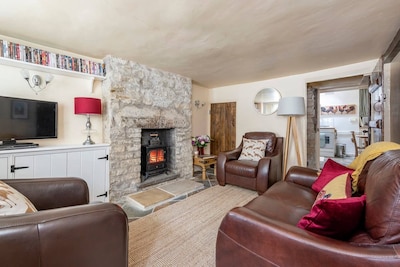 250 year old cottage in Central Tetbury