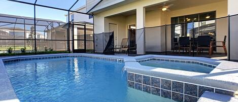 Private Pool and Spa - Private Pool and Spa