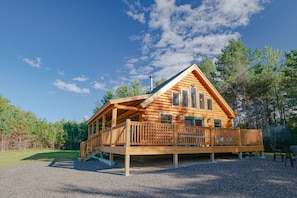 Acorn Log Home
