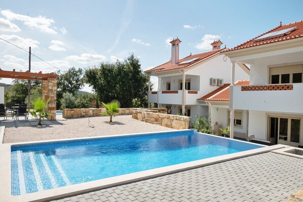 Holiday Home Swimming Pool
