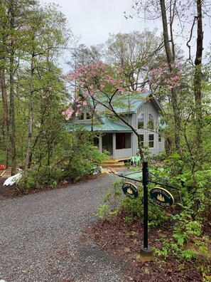 The newest addition from 
Canyon Falls Partners, LLC