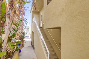 Front Door starts on the 2nd story