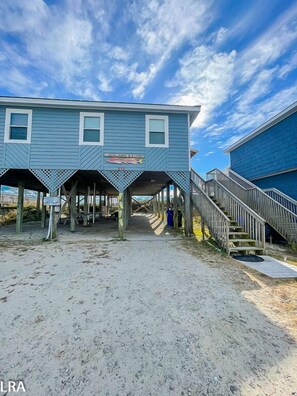 Islands Delite-1