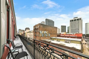 WOW! Corner balcony that wraps around the building. Perfect for morning and evening gatherings outside while never leaving home!