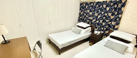Western-style room (single bed 2)