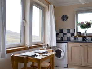 Intimate dining area | Taigh Iasg - Sealladh Breagh and Taigh Iasg - Taigh Iasg, Glenuachdarach