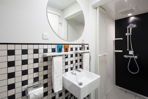 Bathroom with shower booth (No bathtub)