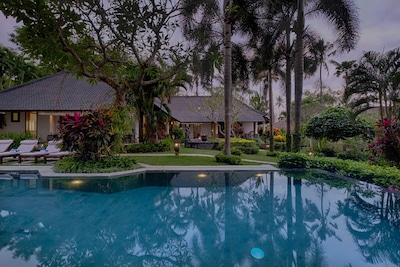 4 Bedroom Villa in Sabah Beach;