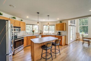 Kitchen | Spices | Toaster | Knife Set | Cooking Basics