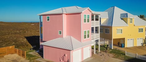 Golf Cart + Beach Gear Credit Included With Your Stay!