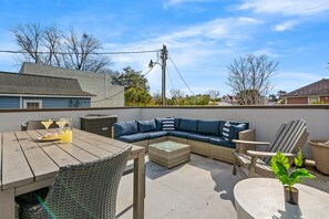The Palmetto | Next to Cannon Green and Veggie Bin