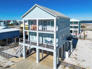 SandDollar Cottage front facade