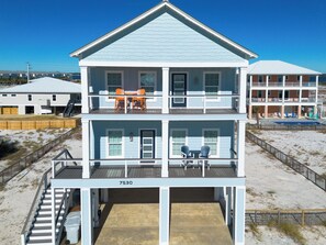 SandDollar Cottage front facade