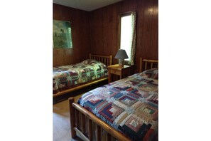 Twin bedroom