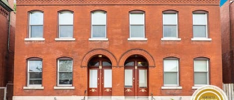 Front view of the authentic, one-of-a-kind dual St. Louis townhouse.