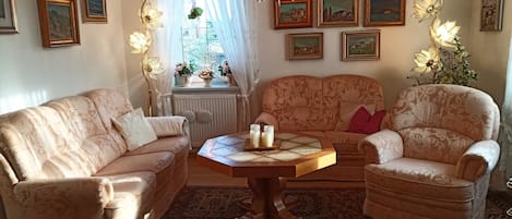 Ferienwohnung Waldblick-Hauptstr. 105 Wohnzimmer