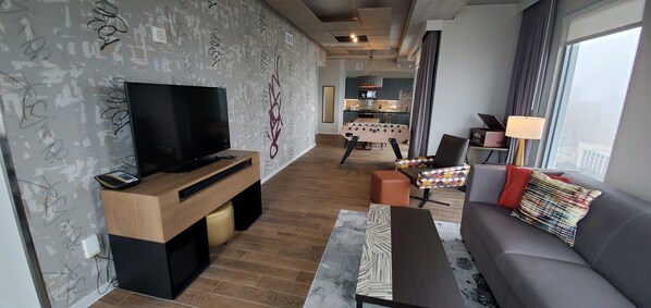 PRESIDENTIAL SUITE