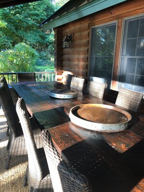 Outdoor dining