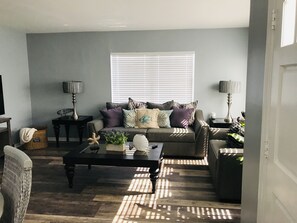 Living Room TV - Netflix 