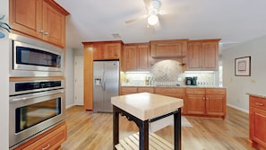 Fully Stocked Kitchen
