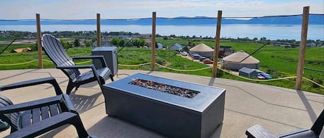 Firepit lakeview
