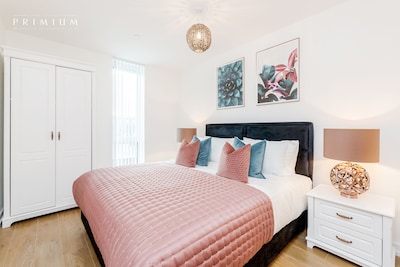 Brand new superior apartment in the heart of Bracknell