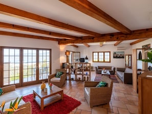 Table, Meubles, Canapé, Plante, Plante D'Appartement, Cadre, Salon, Bois, Fenêtre, Bâtiment