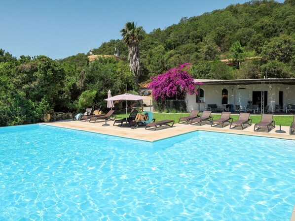 Schwimmbad, Eigentum, Freizeit, Resort, Ferienort, Urlaub, Gebäude, Grundeigentum, Villa, Haus
