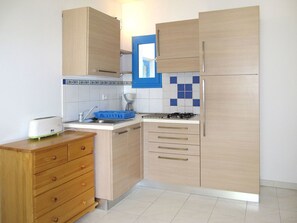 Pièce, Propriété, Meubles, Cabinetry, Salle De Bains, Tuile, Design Intérieur, Cuisine, Bâtiment, Comptoir