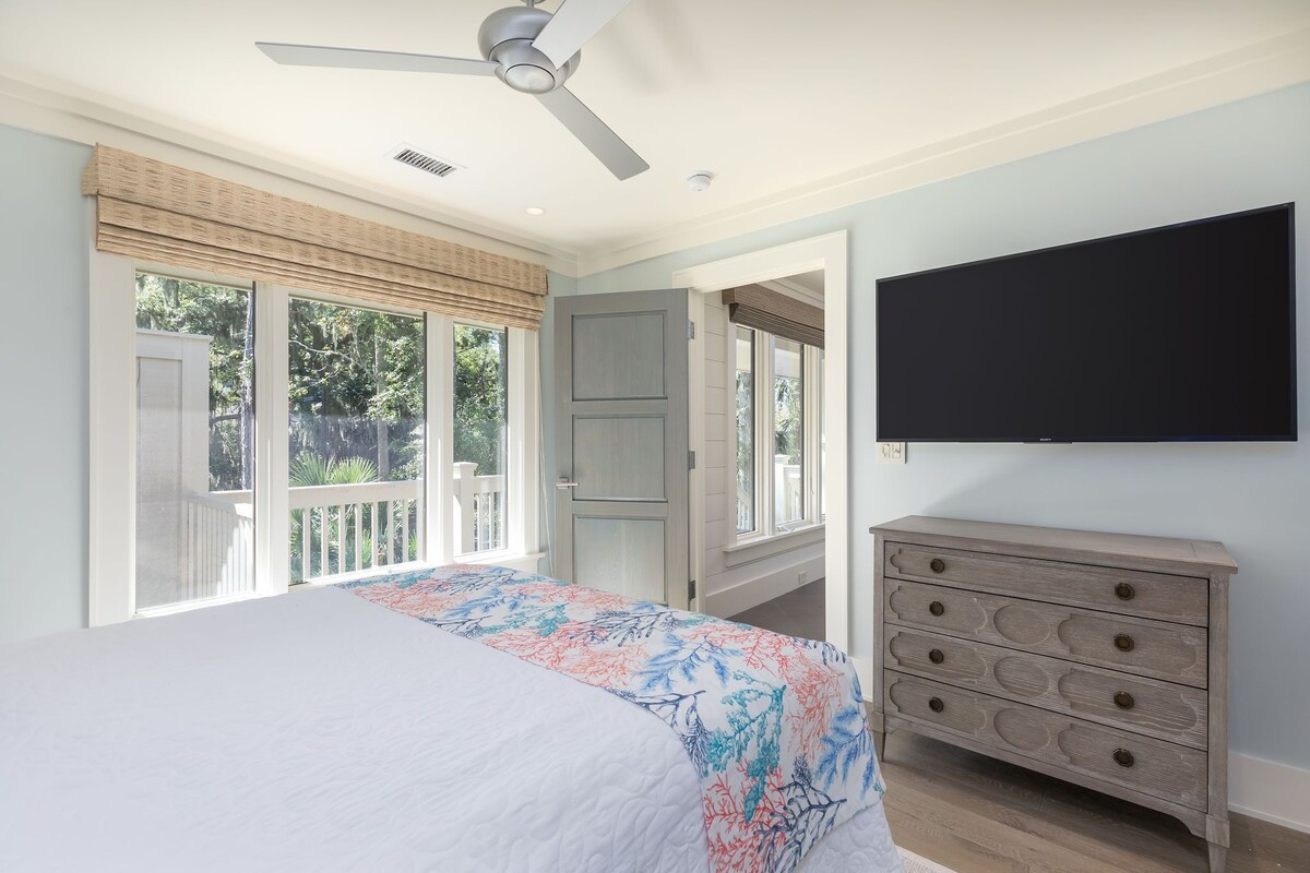 Waterfront Cottage in Kiawah Island walking distance to the Beach