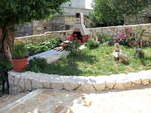 Yard, Backyard, Garden, Property, Wall, Landscape, Flagstone, Landscaping, Grass, Stone Wall