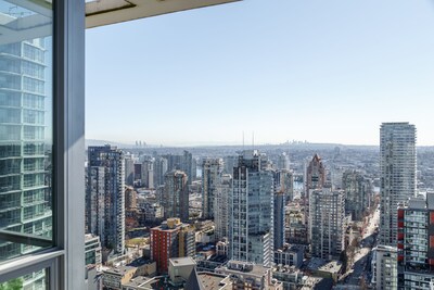 Luxury Penthouse Living in Yaletown