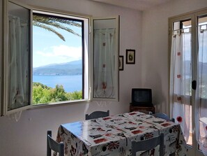 Zimmer, Eigentum, Gebäude, Haus, Möbel, Interior Design, Fenster, Grundeigentum, Tabelle, Zuhause