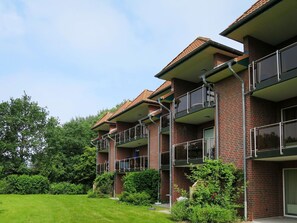 Pflanze, Himmel, Fenster, Gebäude, Wolke, Grundstueck, Die Architektur, Haus, Urban Design, Wohngebiet