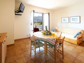 Pièce, Propriété, Meubles, Sol, Design Intérieur, Bâtiment, Immobilier, Maison, Jaune, Salon