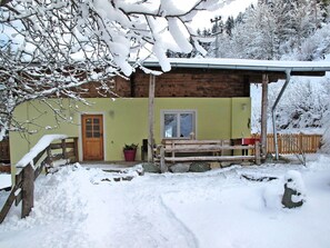 Neige, Propriété, Fenêtre, Bâtiment, Plante, Arbre, Porte, Chalet, Maison, Brindille