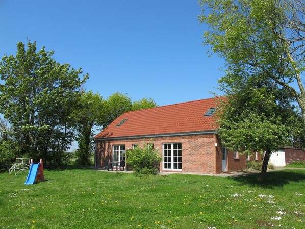 Plante, Ciel, Bâtiment, Propriété, Fenêtre, Paysage Naturel, Arbre, Maison, Lot Terre, Chalet