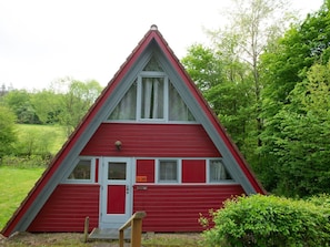 Pflanze, Himmel, Fenster, Gebäude, Haus, Holz, Baum, Grundstueck, Hütte