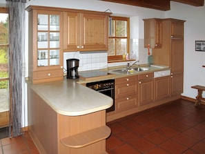 Countertop, Cabinetry, Furniture, Room, Kitchen, Property, Building, Floor, Sink, Interior Design