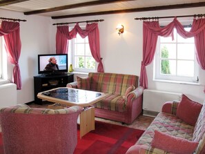 Room, Curtain, Furniture, Property, Interior Design, Pink, Living Room, Window Treatment, Building, House