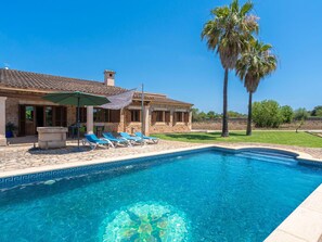 Water, Sky, Plant, Property, Building, Swimming Pool, Azure, Tree, Body Of Water, Window